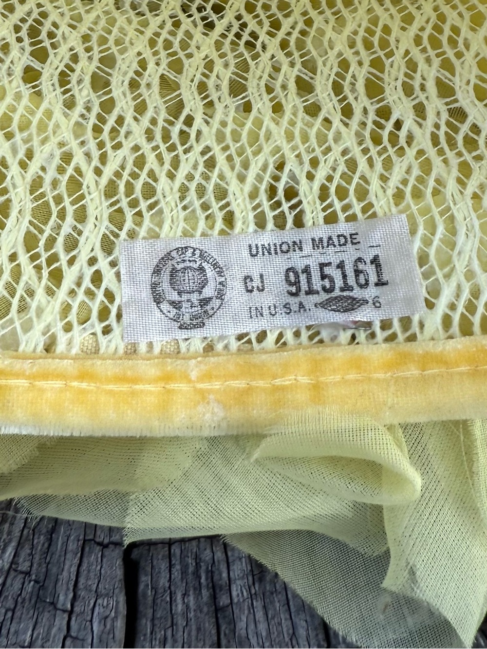 Vintage Yellow Rose Hat - Picture 7 of 7